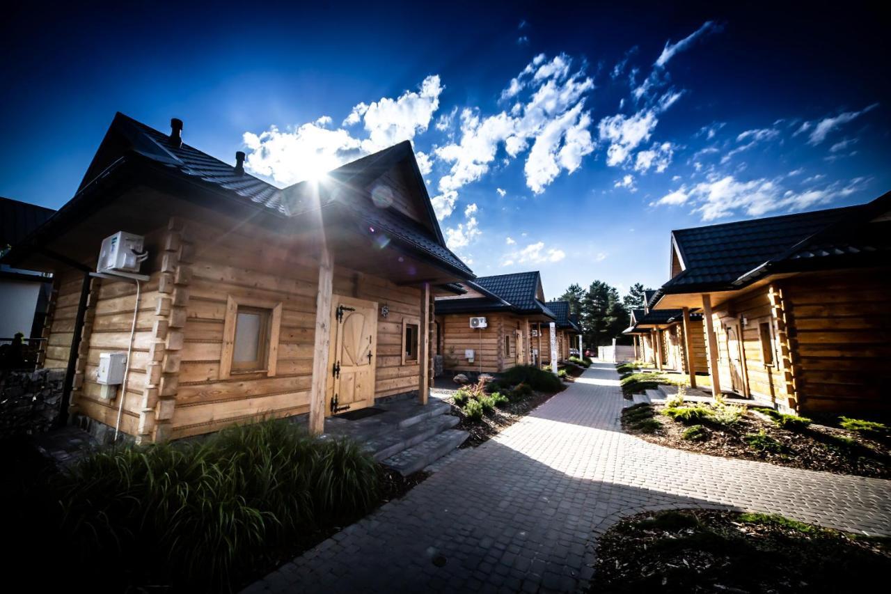 Hotel Bacowka Radawa & Spa Exterior photo
