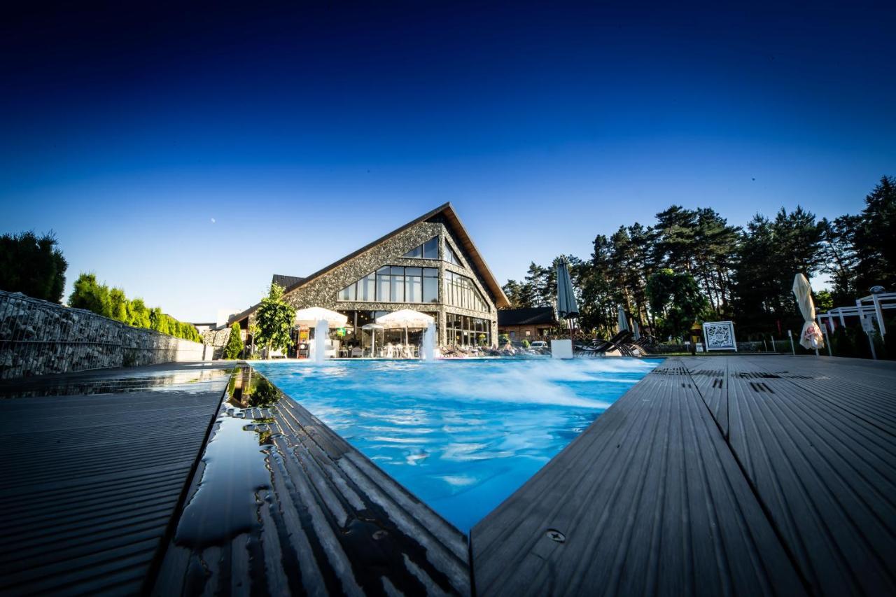 Hotel Bacowka Radawa & Spa Exterior photo
