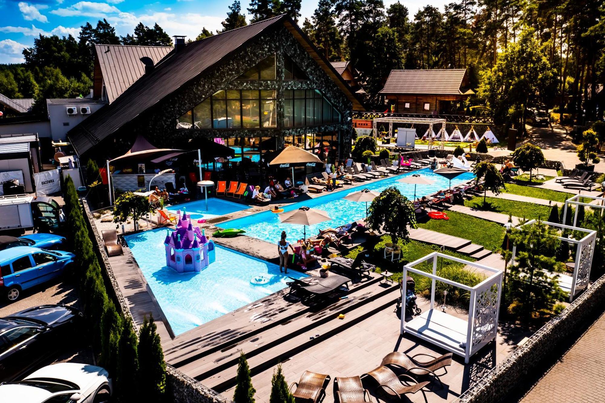 Hotel Bacowka Radawa & Spa Exterior photo